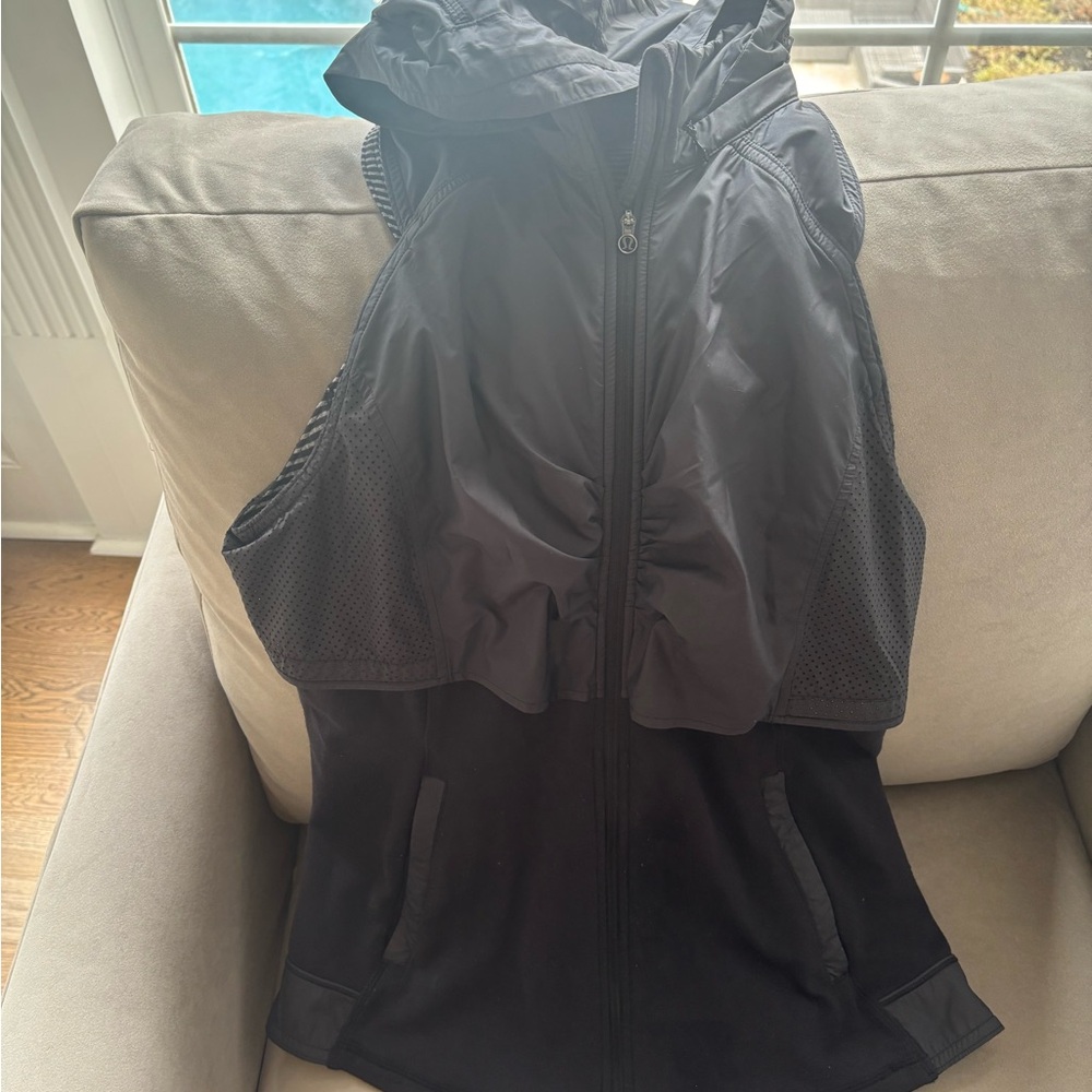 Lululemon lightweight Black Hooded Vest